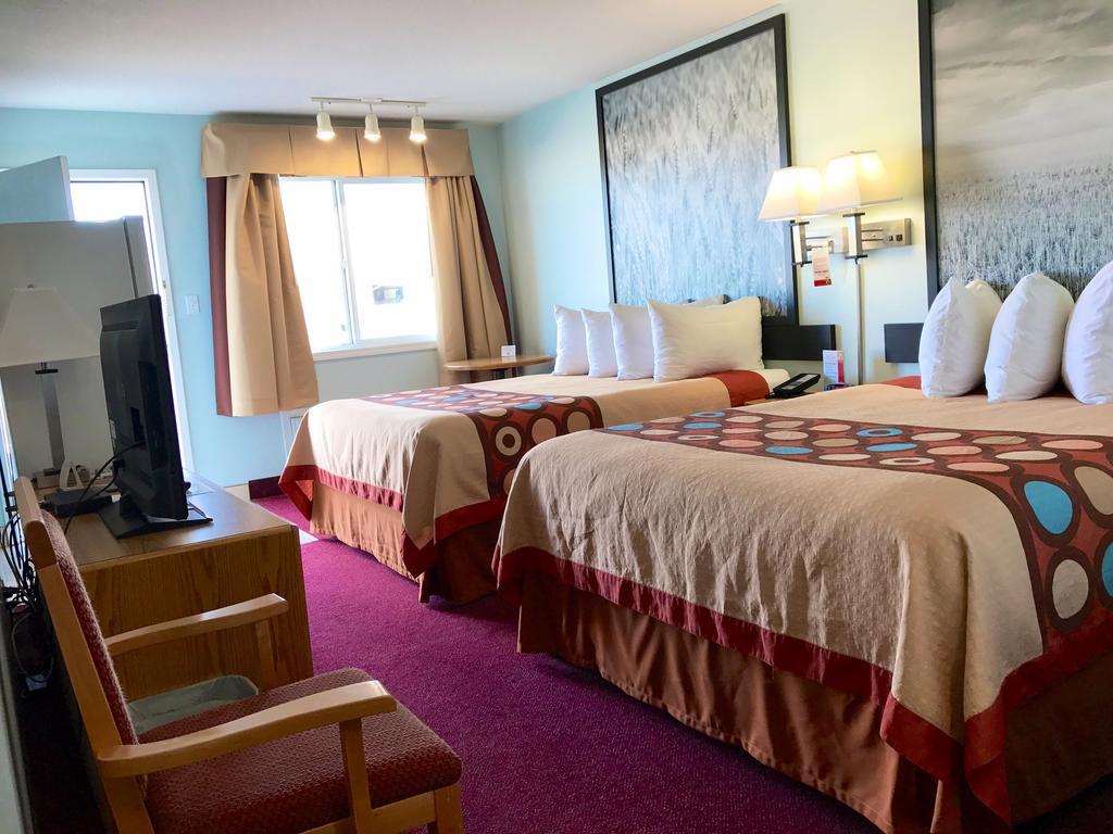 Super 8 by Wyndham Kindersley Eksteriør billede